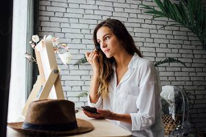 هر آنچه در آرایش روزانه باید به کار برید