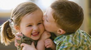 بوسه و تاثیرات معجزه بخش آن در زندگی زناشویی